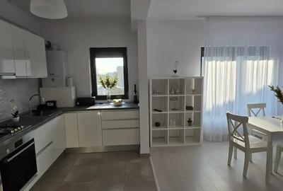 Apartament cu 3 camere decomandat, mobilat în Vest