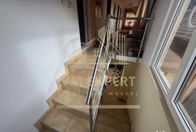 Casă cu 5 camere cu Teren 600 Mp în Rucăr - 8