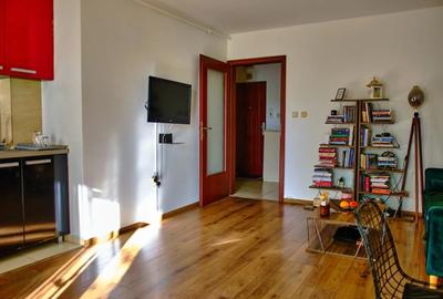Apartament cu 2 camere, 48 mp, etaj intermediar, zona strazii Jupiter - 2