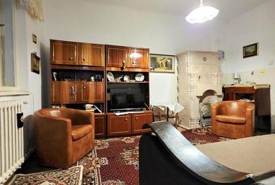 Casă cu 5 camere cu Teren 816 Mp în Central - 4