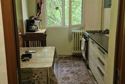 Apartament cu 3 camere semidecomandat în Valea Ialomiței - 5