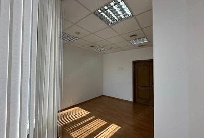 Spațiu comercial, de 25 mp, în Unirii