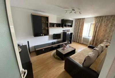 Apartament cu 3 camere decomandat în Central - 1