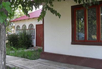 Casă cu 3 camere în Stoicănești - 1