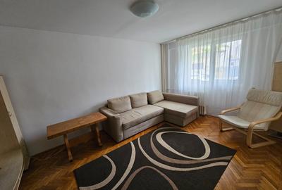 Apartament cu 2 camere decomandat în Teiul Doamnei - 6