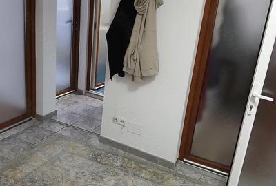 Apartament cu 3 camere decomandat în Central - 3