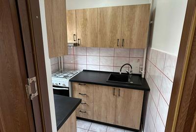 Garsonieră decomandată în Tractorul - 6