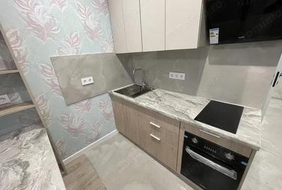 Garsonieră decomandată în Central