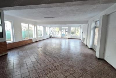 Spațiu comercial, de 180 mp, în Central - 2