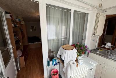 Garsonieră decomandată în Central