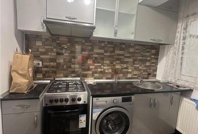 Garsonieră decomandată în Cug - 8