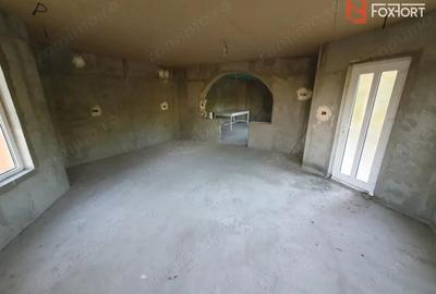 Casa individuala cu 5 camere si 2 bai, Central Jebel - 13