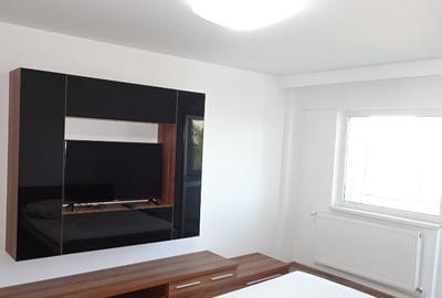 Inchiriez apartament 2 camere decomandat in Deva, zona Garii, mobilat