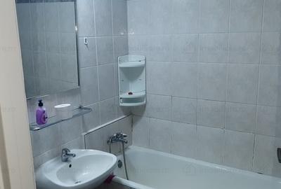 Apartament semidecomandat, mobilat în Vitan