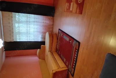 Inchiriez garsoniera - 2