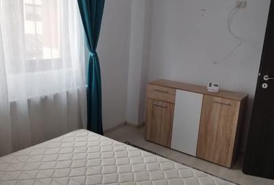 Apartament cu 3 camere semidecomandat în Miroslava