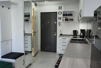 Garsonieră decomandată în Central - 2