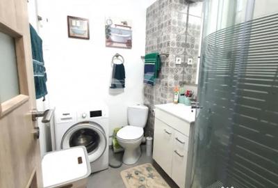 Apartament cu 4 camere decomandat în Tei - 9