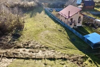 TEREN DE VANZARE IN ZONA IN DEZVOLTARE - 2