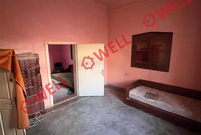 Casă de vânzare cu etaj în Târgu Secuiesc, în Curtea nr. 41! - 12