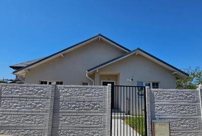 Casă cu 3 camere cu Teren 323 Mp în Berceni