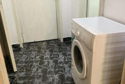 Garsonieră semidecomandată în 7 Noiembrie - 1