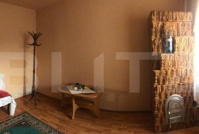 Casă cu 4 camere cu Teren 2906 Mp în Central