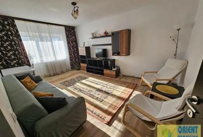 Apartament cu 2 camere decomandat, mobilat în Poarta 6