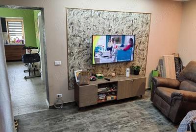 Casă cu Teren 1200 Mp în Central - 1