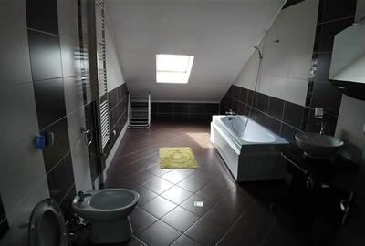 Apartament cu 4 camere circular, mobilat în Zorilor - 9