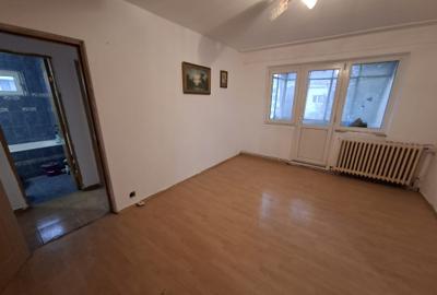 Apartament cu 2 camere, zona Canta - 1