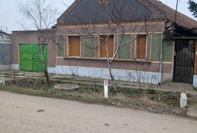 Casă cu 4 camere în Sântion - 6