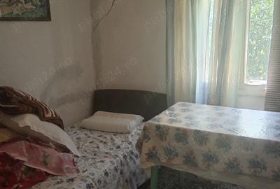 Casă cu 3 camere cu Teren 1328 Mp în Smirna - 1