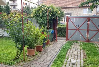 Casă cu 5 camere cu Teren 95 Mp în P-ța Doina - 8
