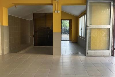 Casă cu 3 camere în Central - 2