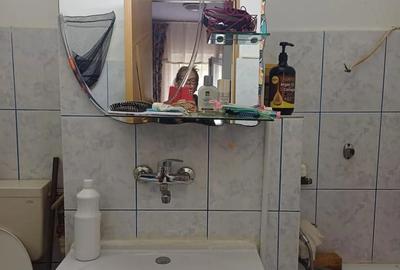 Garsonieră decomandată în Petros - 1