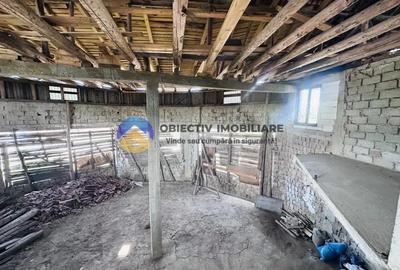 Casă cu 10 camere cu Teren 2600 Mp în Bozieni - 12