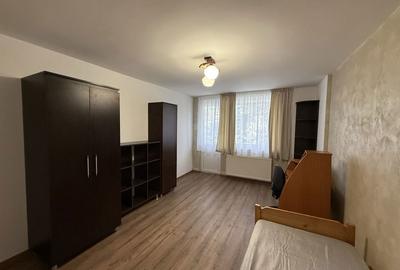 Apartament cu 2 camere decomandat în Cornișa - 7