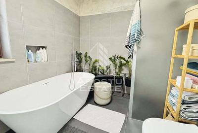 Casa deosebita cu 5 camere in Dinias Casa deosebita cu 5 camere in Dinias - 11