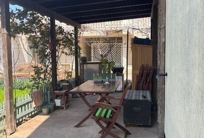 Casă individuală cu 3 camere cu Canalizare în Central - 12