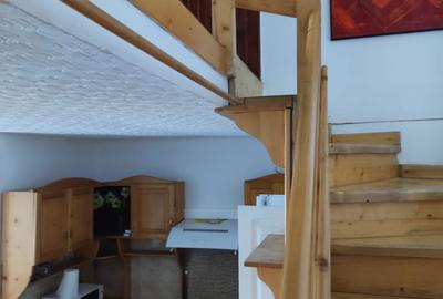 Apartament cu 3 camere decomandat în Central - 1