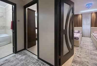 Apartament cu 3 camere decomandat în Astra