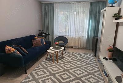 Apartament cu 3 camere decomandat în Tudor - 1