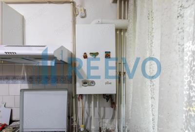 Apartament cu 4 camere decomandat în 9 Mai - 14