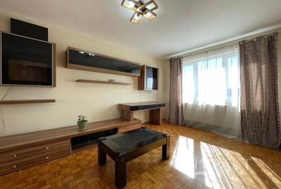 Apartament cu 2 camere decomandat, mobilat în Central