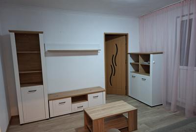 P.F inchiriez apartament 2 camere in Podu ro? - 1