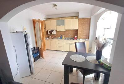 Vanzare 2 camere - Imobiliare MAXICONFORT - 3