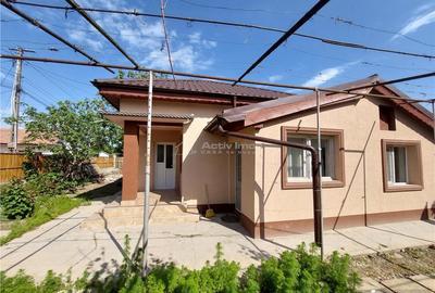 Casă cu 4 camere cu Teren 1270 Mp în Central