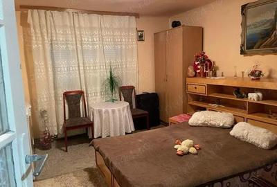 Casă cu 3 camere în Central