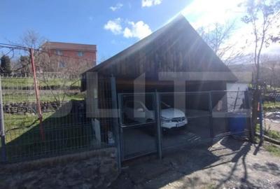 Casă cu 4 camere cu Teren 2000 Mp în Central - 8